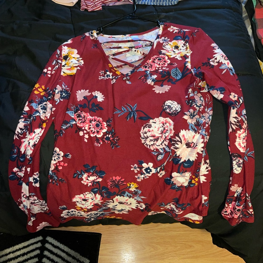 NoBoundaries/ NOBO. Large (11-13) long sleeve.